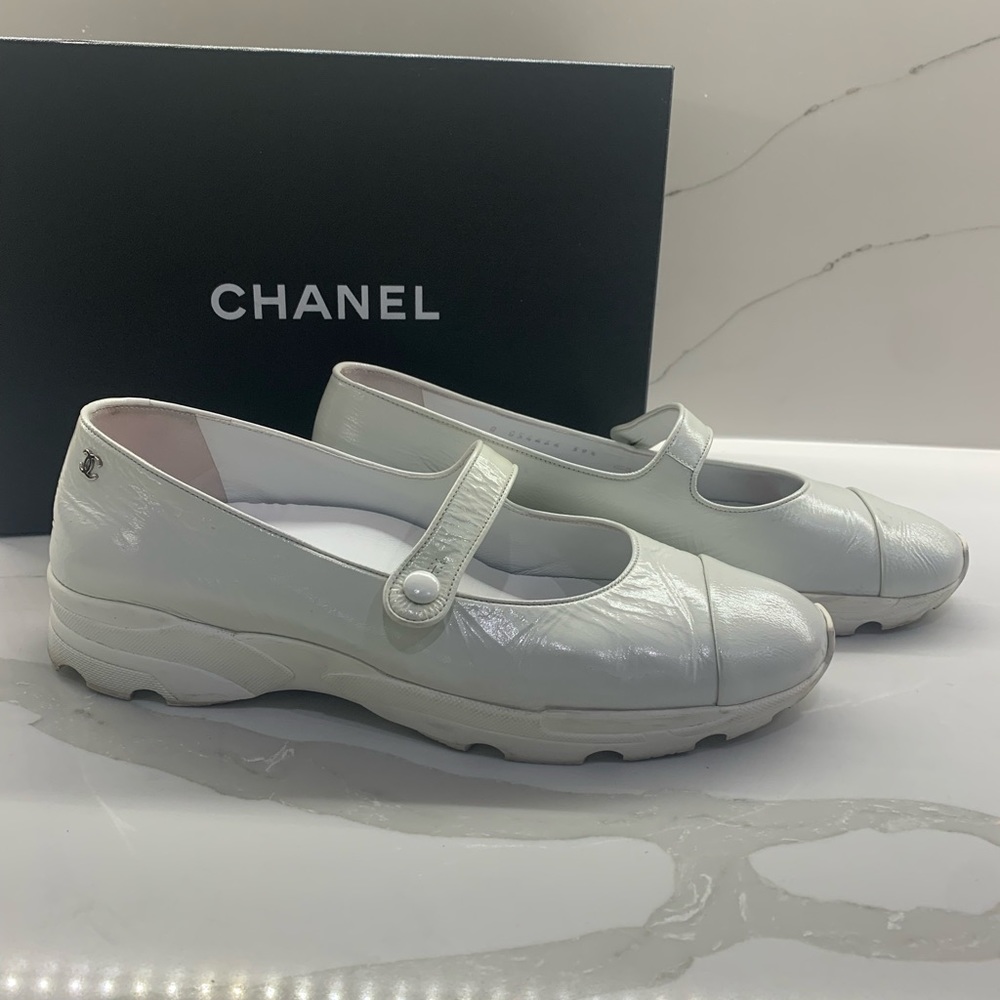 Chanel shoes size 39.5